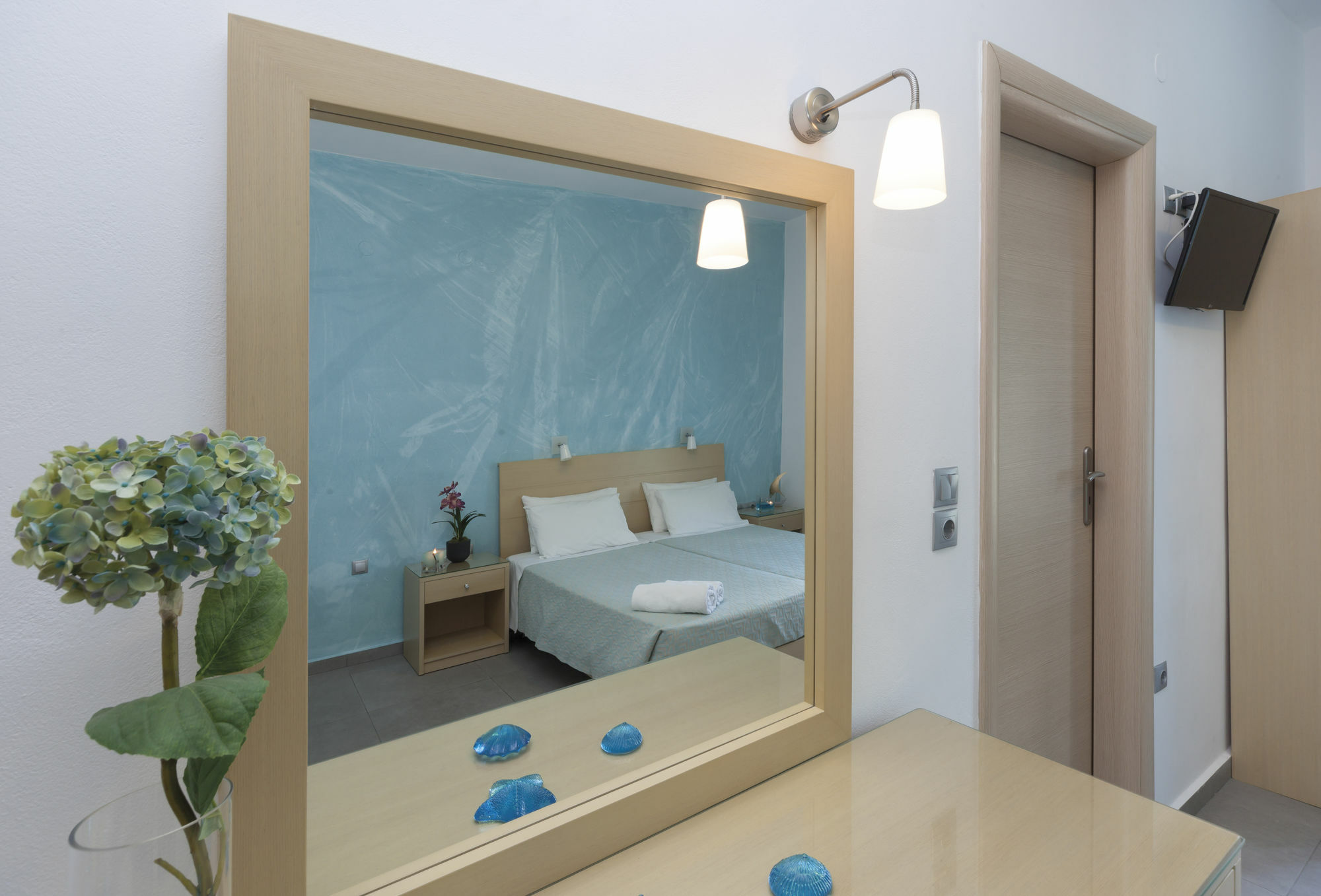 Blue Harmony Hotel Kini